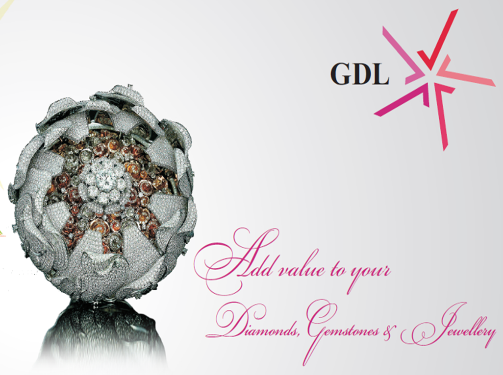 Gemologist | Diamond Grader Image